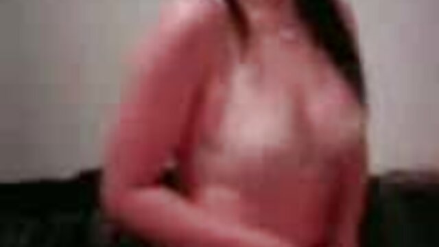 JOVEN SE film erotique pour femmes LO MONTA CON 3 ABUELOS