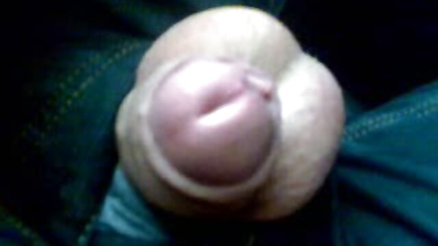 TEENY WEENY STRIPTEASE - petite bande de danse pour ados erotiqe porno