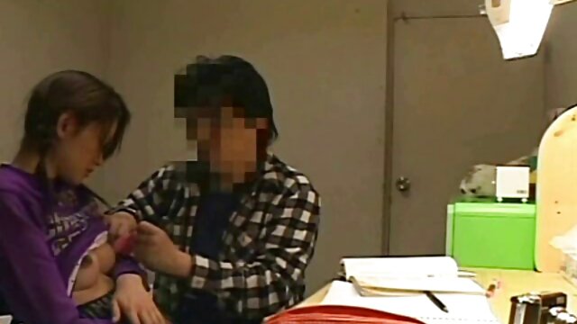 Dick dévorant film érotique free une ado piquée dans la chatte et jizzed sur le cul