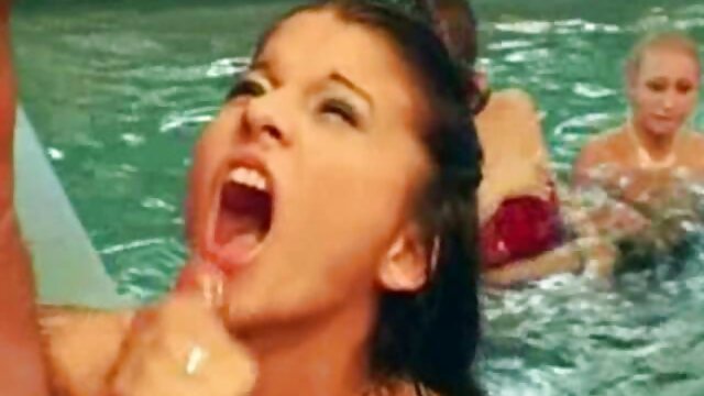 jeune fille asiatique amateur baise film erotique x son petit ami devant une caméra cachée