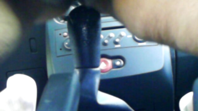 MILF aux gros seins veut un soin du visage video erotique vf