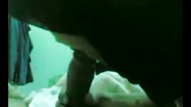 Femme de ménage amateur obtient son premier vidéo érotique x rapport sexuel à la maison