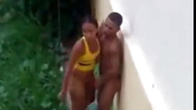 Seins vidéo x érotique