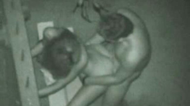 Ado brésilienne film amateur erotique baisée dans le cul