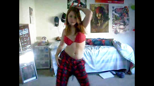 Cuckolding Blonde Blonde SwiWife Adry Berty chevauche une grosse film erotic xxl bite