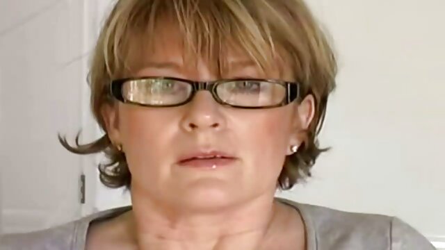 PR film erotique mature - Pénétrant son cul sur la bite de DoctorWellhung